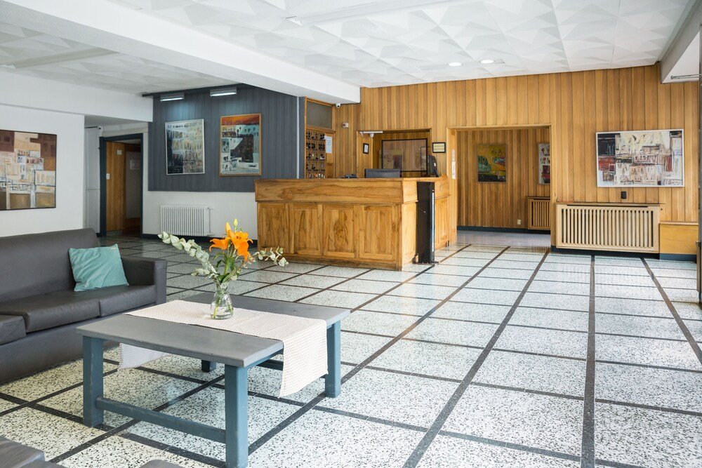 Lobby do NBH Premier Hotel no centro de Bariloche